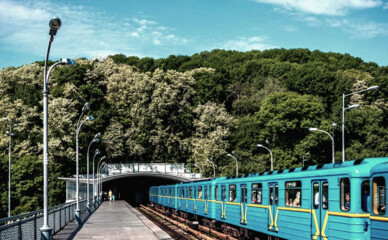 Депутат Київради запропонував зробити безкоштовний проїзд у метро до кінця війни