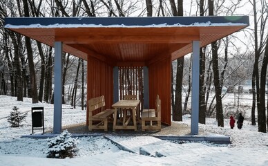 У Дніпрі запрацювали нові безкоштовні зони відпочинку з барбекю та дитячими майданчиками