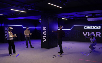 У Києві з'явився перший VR-клуб зі справжньою ареною для 10 гравців