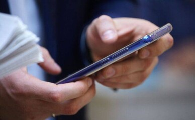 У Дніпрі затримали чоловіка, який відбирав у жінок телефони та переводив собі їх гроші