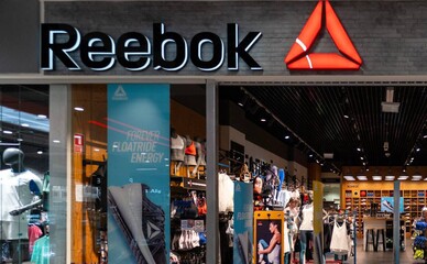 Reebok закриє останні магазини в Україні навесні