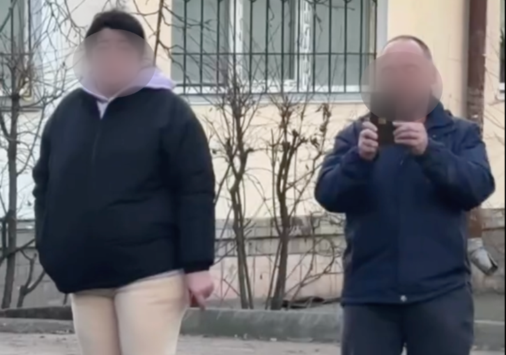 У Києві жінка заявила про третій напад сусідів через те, що вона з Луганська