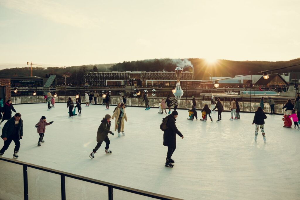 Де у Львові покататися на ковзанах: ціни та графік роботи фото 3 2
